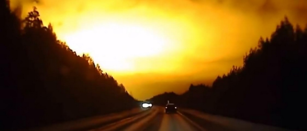 Será um meteorito? Explosão espetacular foi filmada no céu da Russia