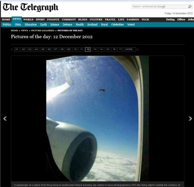 Homem fotografa óvni durante voo de avião