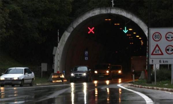 Menina fantasma que aparece em túnel na Croácia ainda é um mistério
