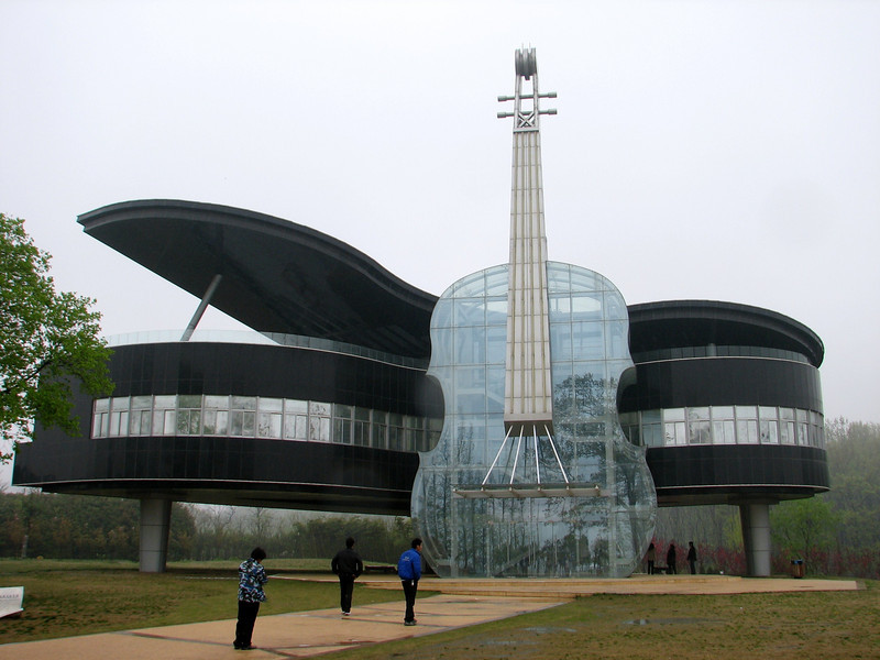 Construção na China inspirada em instrumentos musicais