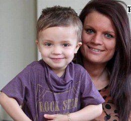Garoto de 3 anos já “morreu” cinco vezes por causa de doença rara